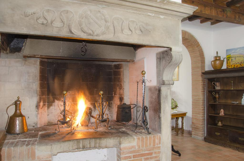 Intero Appartamento Con Private Pool E Jacuzzi Podere Settefrati مونتايون الغرفة الصورة